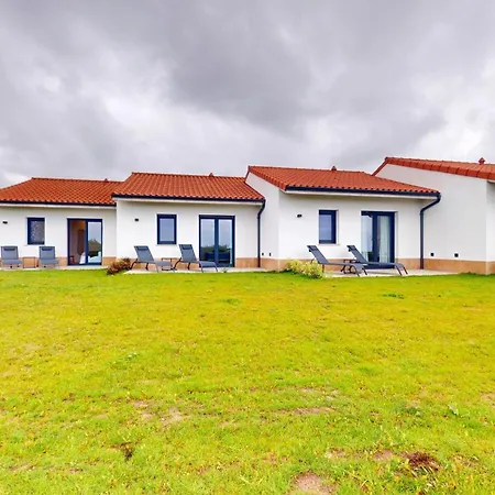 Campo Mingo Apartamento Albuerne